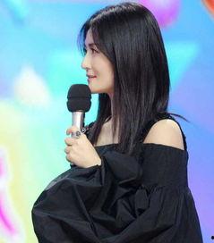 闺蜜在娱乐圈工作吃瓜